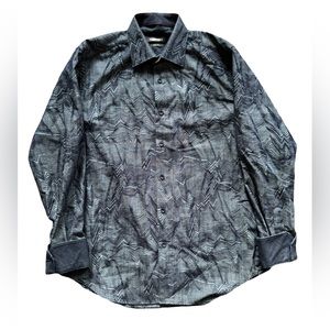 Men’s Bugatchi Button Down. Size Medium, excellent condition.‎